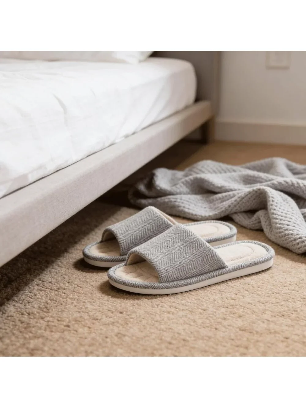 Men's Dark Grey Slippers Breathable Slip-on Indoor Slippers Washable Home Shoes